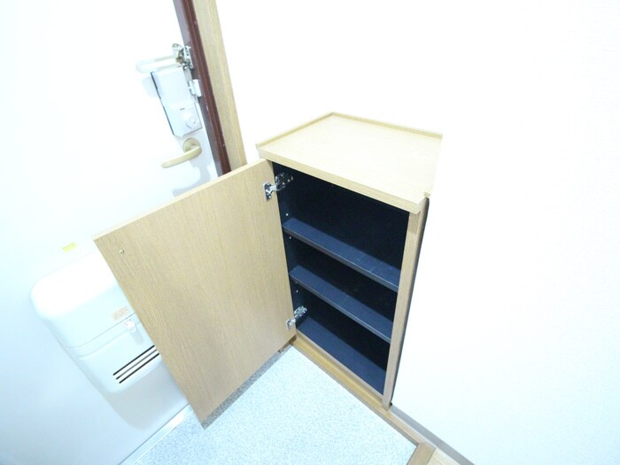 ストゥーディオ春日丘の物件内観写真