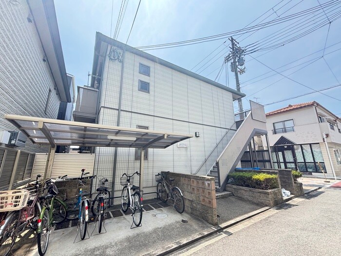 メゾンサンヒルズの物件外観写真