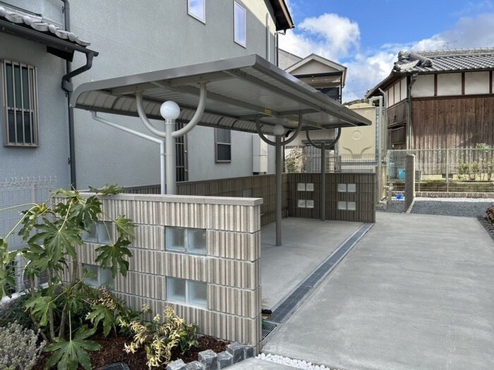 メゾン　ド　シュシュの物件外観写真