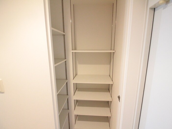 セレニテ甲子園の物件内観写真