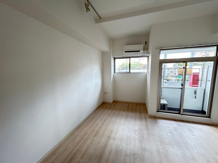 セレニテ甲子園の物件内観写真