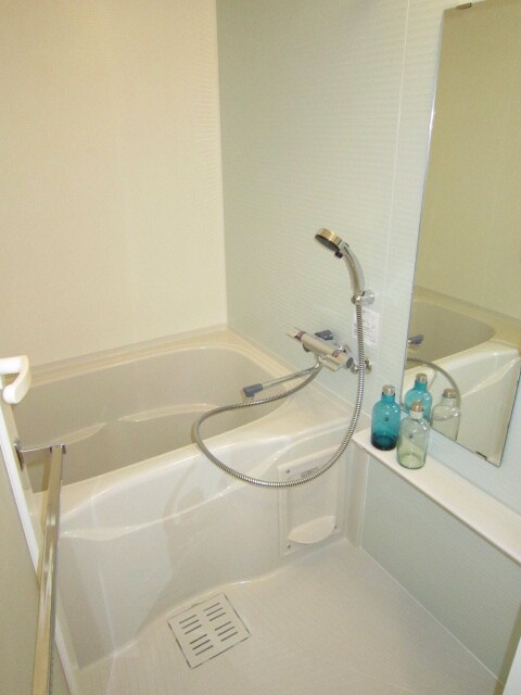 アンビエンテ四ツ橋の物件内観写真