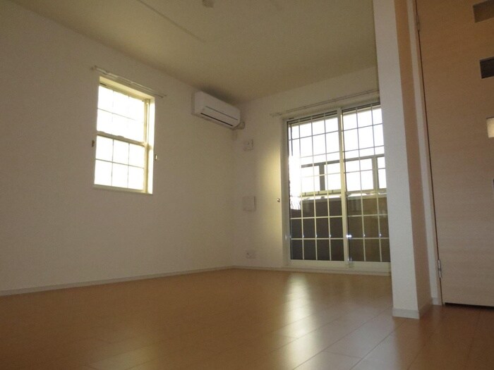 クローバーハウスの物件内観写真