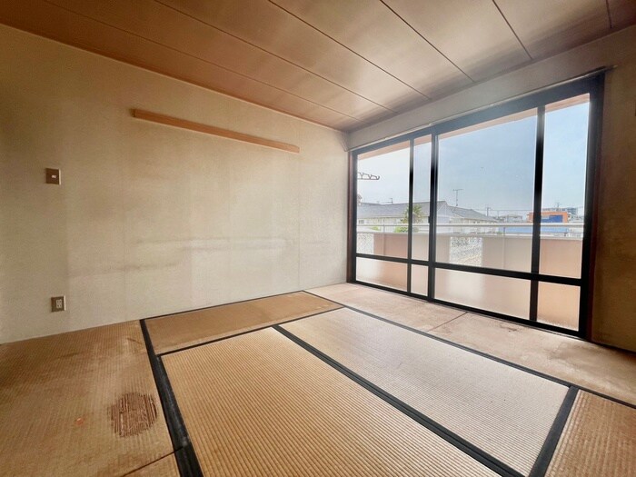 ラ・エスタシオンＣ棟の物件内観写真