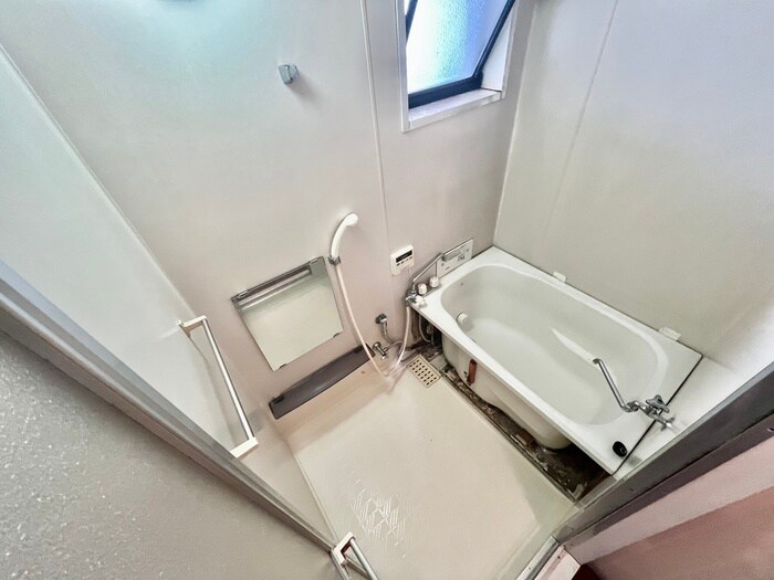 ラ・エスタシオンＣ棟の物件内観写真