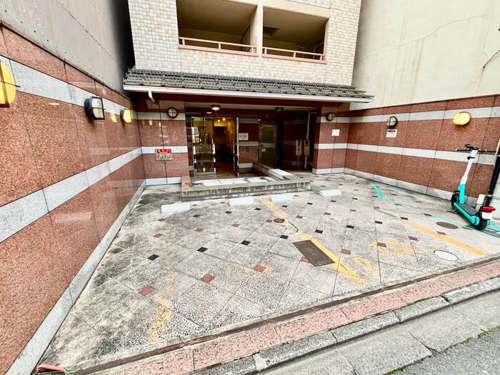 ビレイユ眞英烏丸五条の物件外観写真