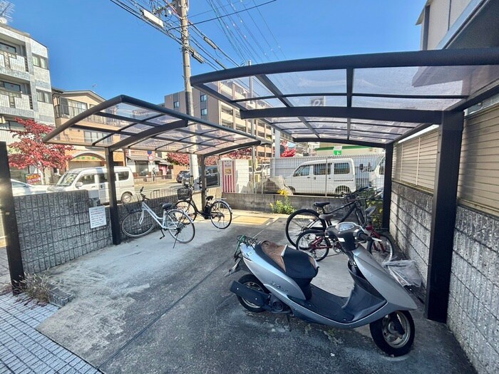 ベルメゾン御陵の物件外観写真