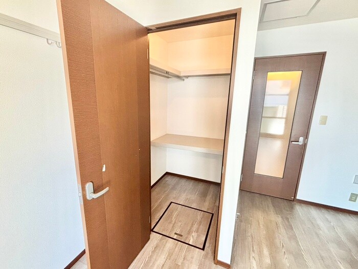 ベルメゾン御陵の物件内観写真