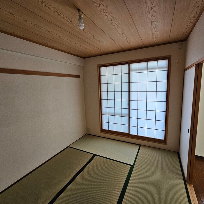 白鷹苦楽園マンションの物件内観写真