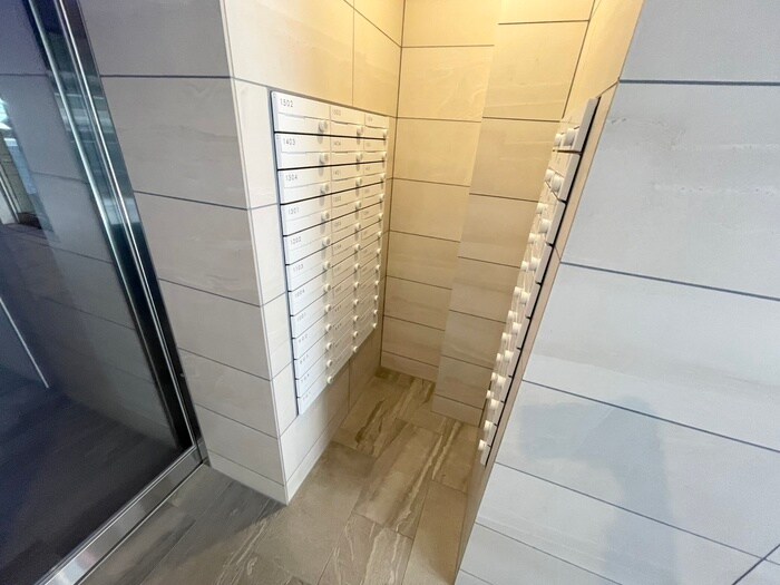 GENOVIA神戸新開地駅前の物件外観写真