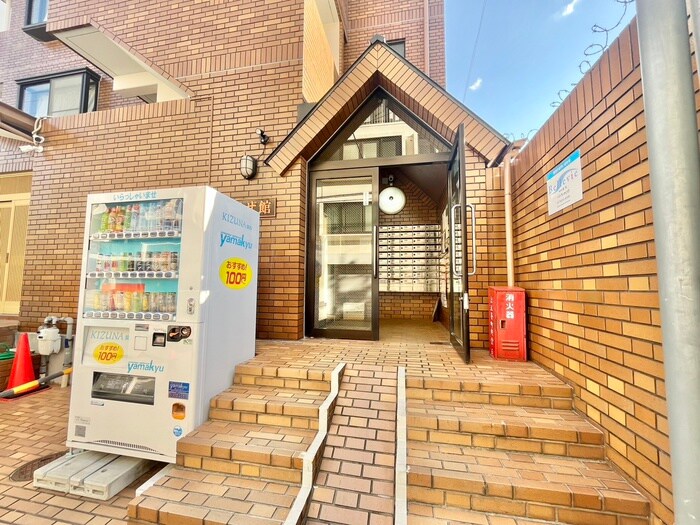 ミモザ館の物件外観写真