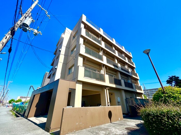 ルプリ－ズ西宮北口の物件外観写真