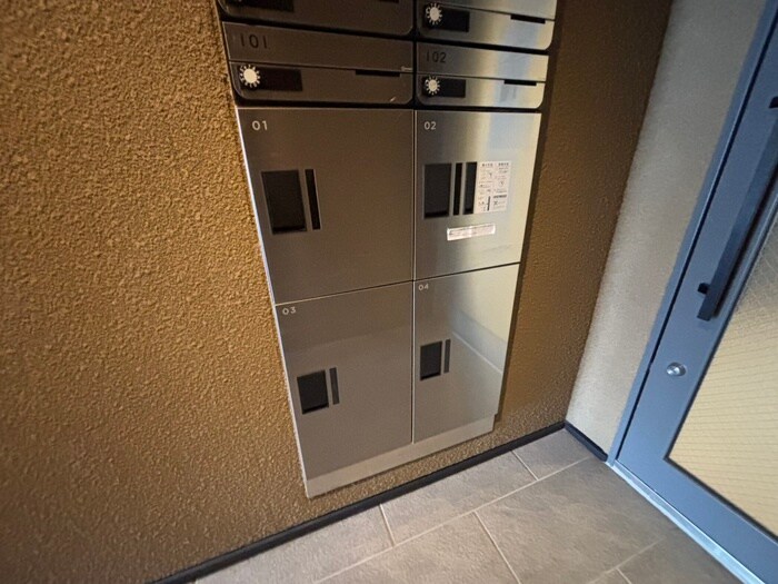 H.Sビルヂングの物件外観写真