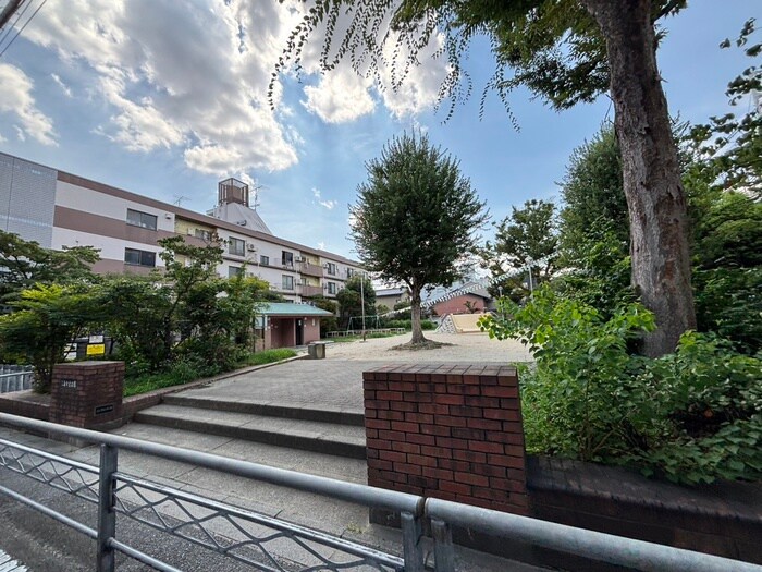 H.Sビルヂングの物件外観写真