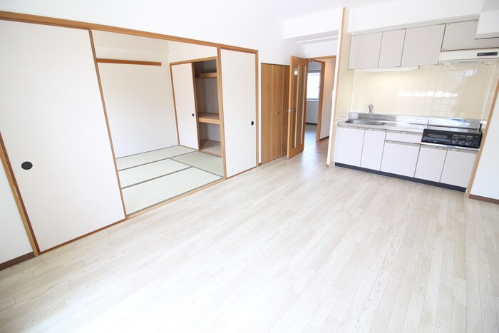 カンファ高木西の物件内観写真