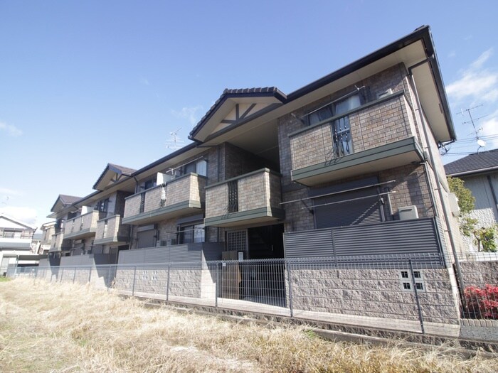 プレミ－ル・ルナの物件外観写真