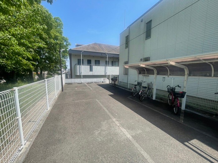 グリ－ンハウス緑地の物件外観写真