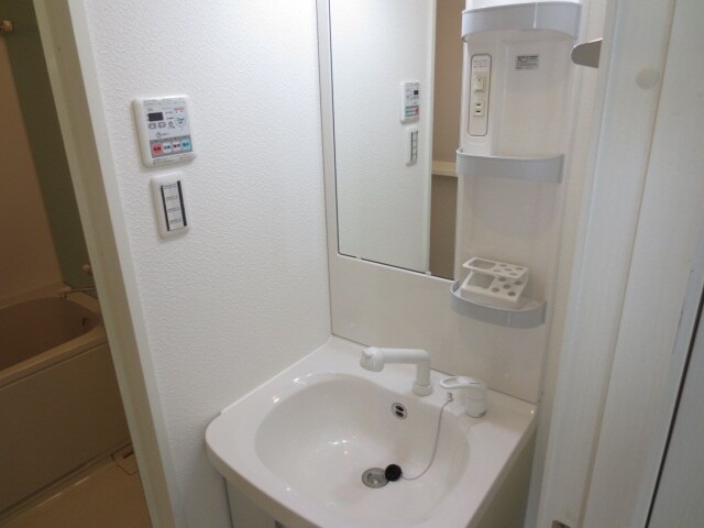 トリニティコート新金岡の物件内観写真