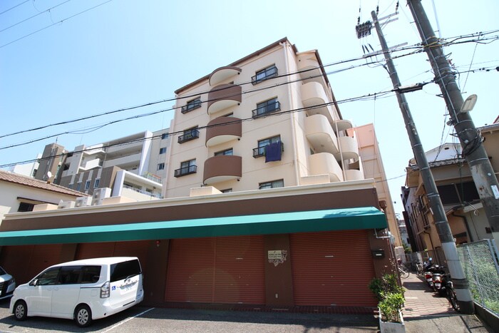 エステ－ト桜塚の物件外観写真