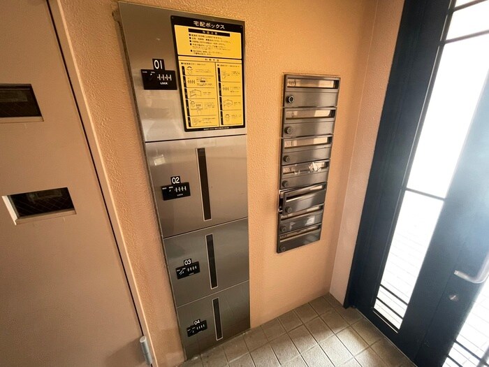 ホワイトロ－トスの物件外観写真