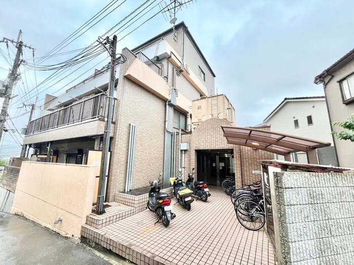 スカイホ－ム瀬川の物件外観写真