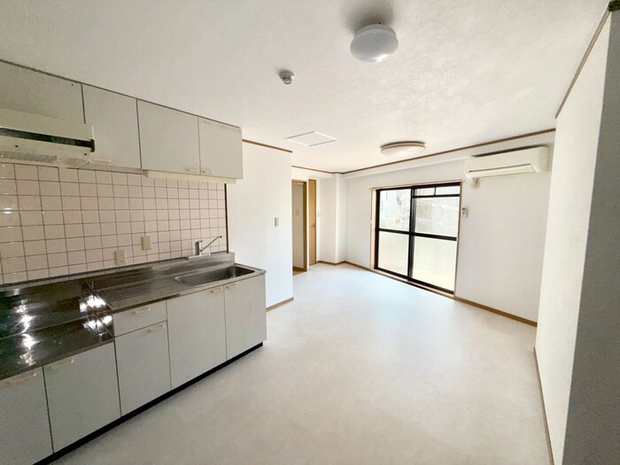 スカイホ－ム瀬川の物件内観写真