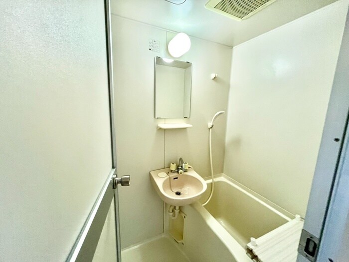 アヴニ－ルの物件内観写真