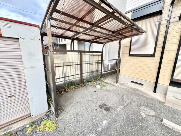 パレス守山の物件外観写真