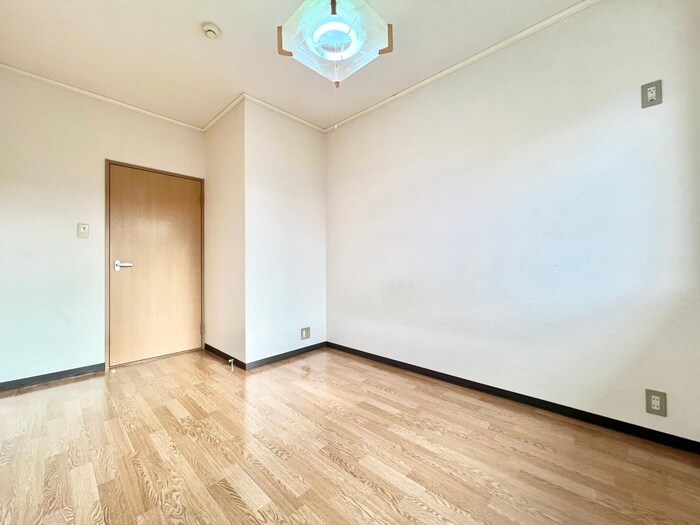 パレス守山の物件内観写真