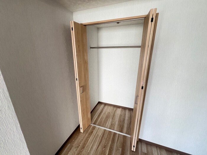 新栄プロパティー東大阪Ⅰの物件内観写真