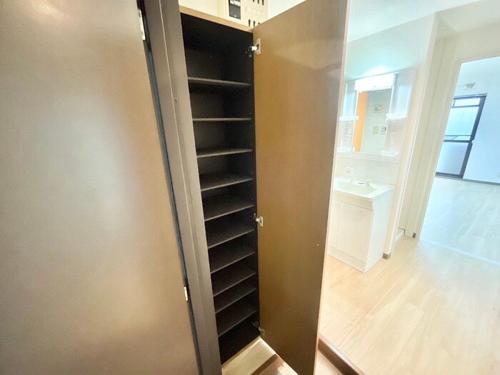 シャトレー本町の物件内観写真