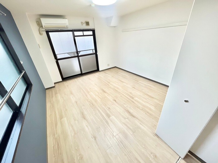 シャトレー本町の物件内観写真