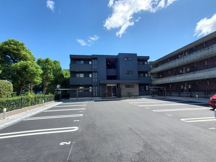 Faroucheの物件外観写真