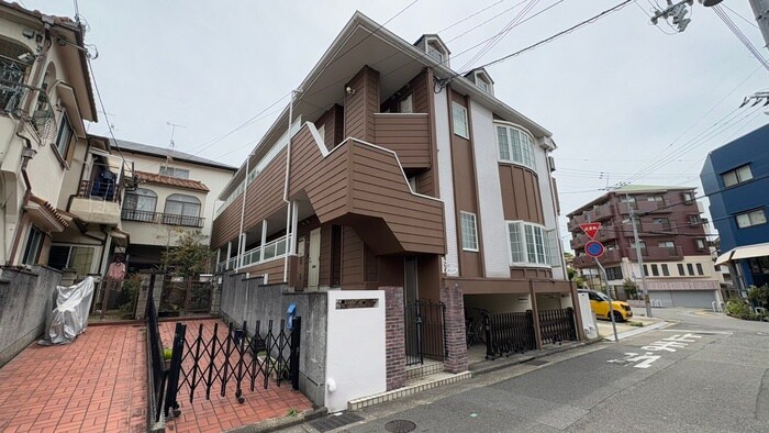 アミティエ山手の物件外観写真