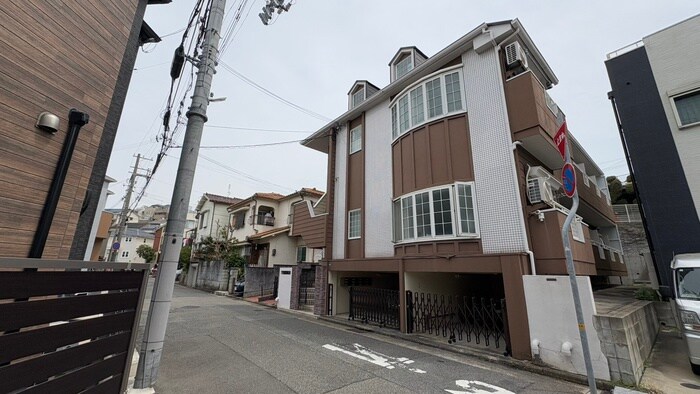 アミティエ山手の物件外観写真