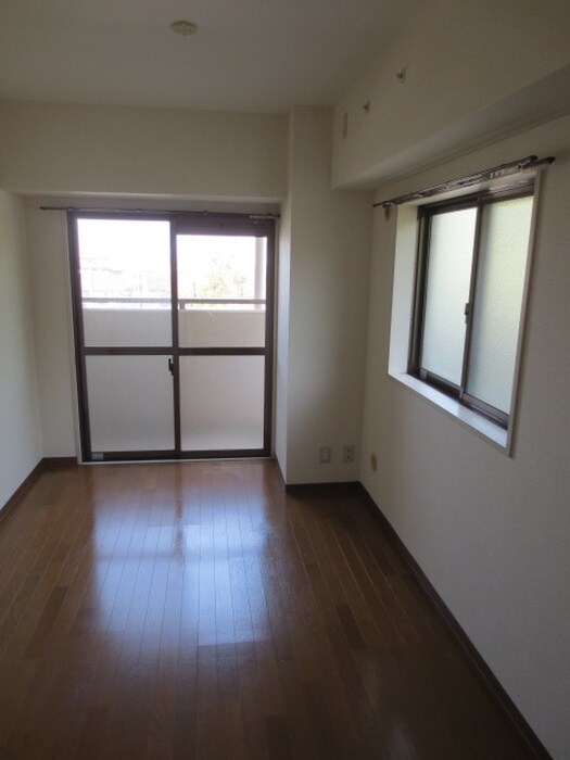 ナーシサス法橋の物件内観写真