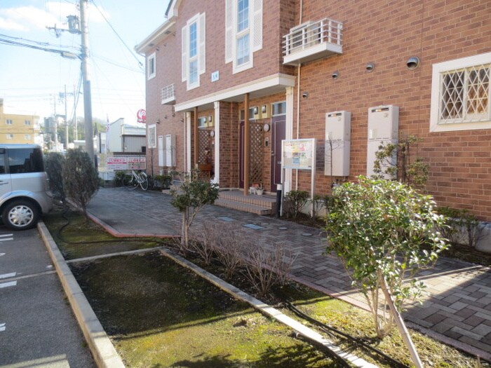 メトロノームＡ棟の物件外観写真