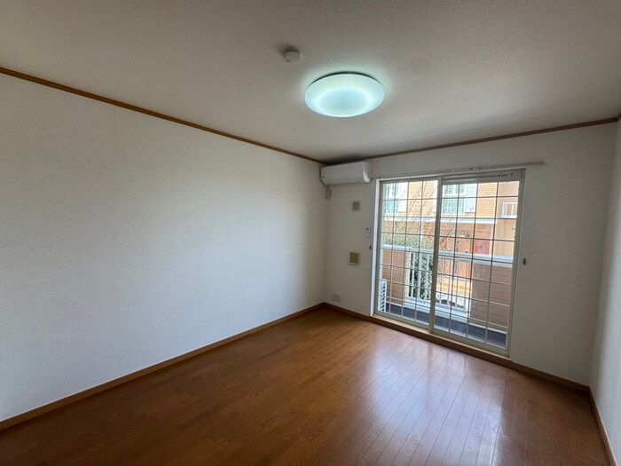 ファシネイション春日Ⅱの物件内観写真