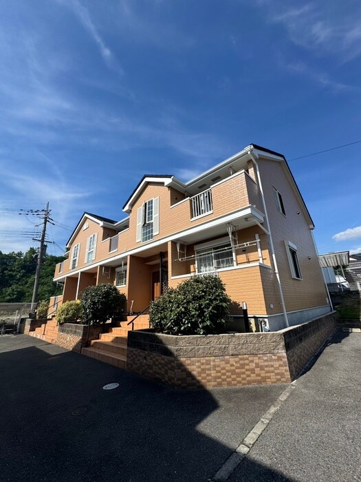 ファシネイション春日Ⅱの物件外観写真