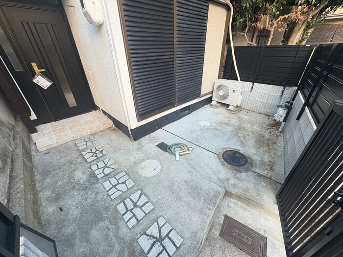 西蜂岡町9-97貸家の物件外観写真