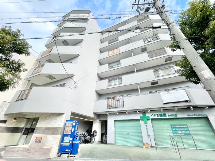 福池マンションの物件外観写真