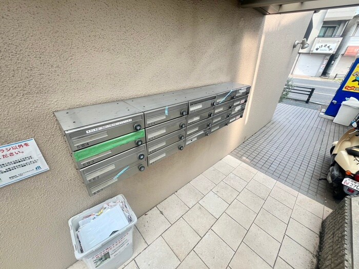 リエゾン塚口の物件外観写真