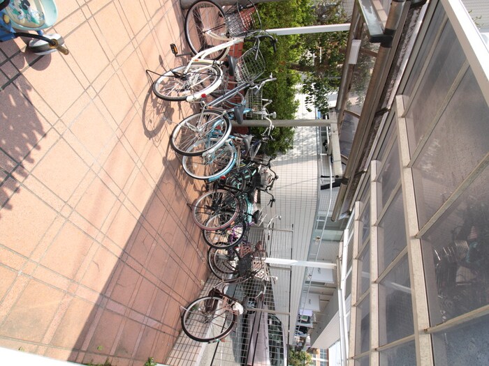 川島第８ビルの物件外観写真