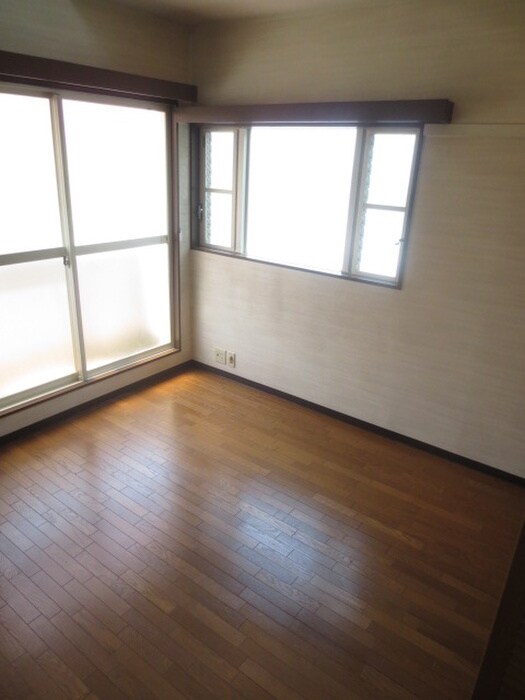 松本ハイツの物件内観写真