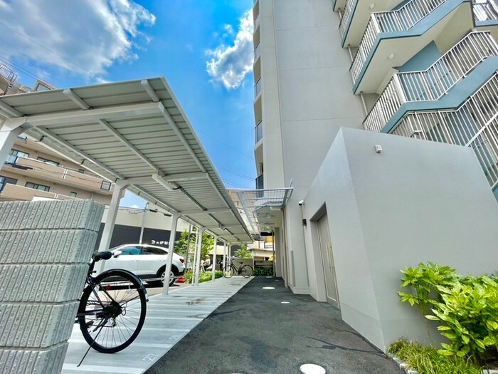 ｴｽﾃﾑｺｰﾄ大阪ｸﾞﾗﾋﾞﾃﾞｨ（303）の物件外観写真