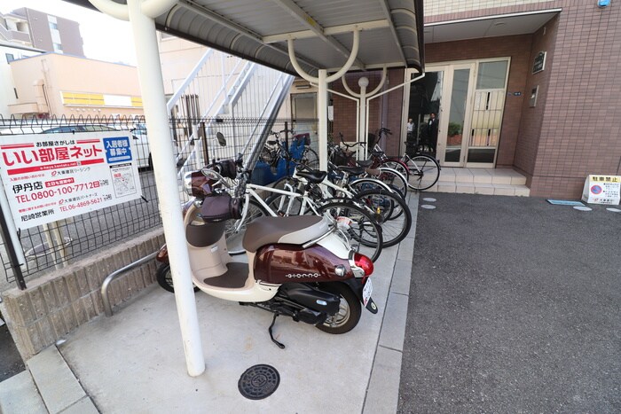 サクセス武庫川の物件外観写真