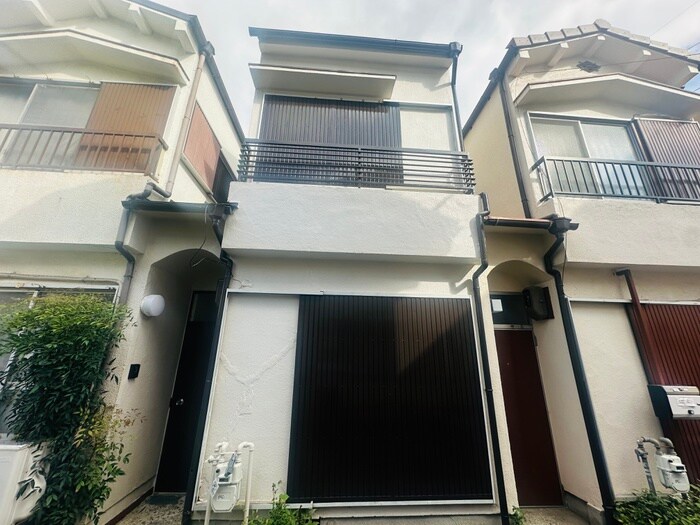 上大市３丁目テラスハウスの物件外観写真