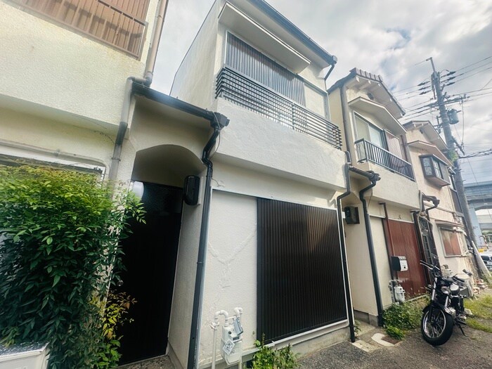 上大市３丁目テラスハウスの物件外観写真