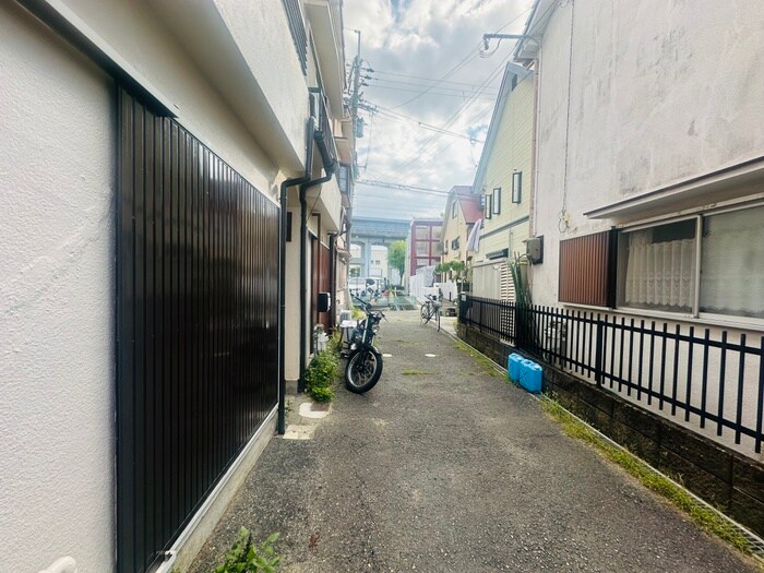 上大市３丁目テラスハウスの物件外観写真