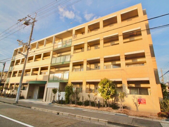 ＭＩＮＴ甲子園三番町の物件外観写真